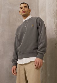 Carhartt WIP NELSON - Felpa - black garment dyed