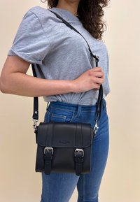 Gusti Leder ELLA - Turistinė kuprinė - black