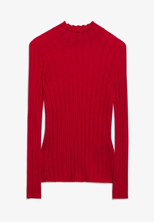 Červený rebrovaný top s dlhým rukávom, ktorý má vysoký, volánikový golier. Tkanina má hladkú textúru a priliehavý strih s vertikálnymi pruhmi.
