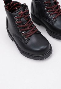 Levi's® CLOVER MINI CATHERINE  - Zapatos de bebé - black