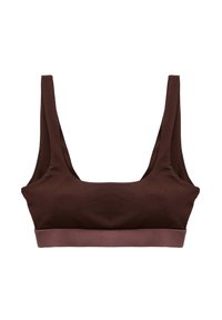 Brun behå med breda remmar, slät yta, fyrkantig halsringning och en kontrasterande mörk mauve underband. Ingen vaddering eller stängningar synliga.