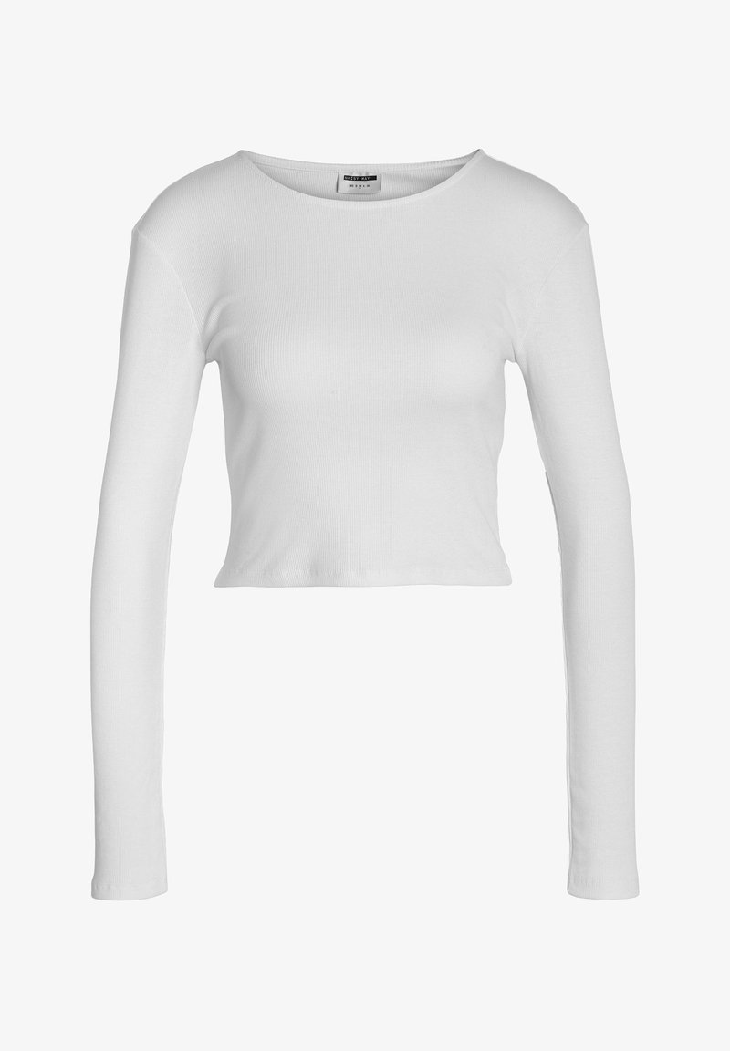 Bílý dlouhý rukáv crop top vyrobený z ribbed materiálu s kulatým výstřihem. Hladká textura, přiléhavý střih a žádné viditelné ozdoby.
