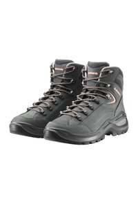 Wandelboots in donkergrijs leer met een gestructureerde afwerking, voorzien van bruine veters en oogjes, en een robuuste zwarte rubberen zool.