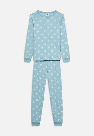 Ensemble pyjama bleu clair composé d'un haut à manches longues et d'un pantalon, orné de motifs de cœurs rayés blancs, avec des poignets côtelés et une taille élastique au pantalon.