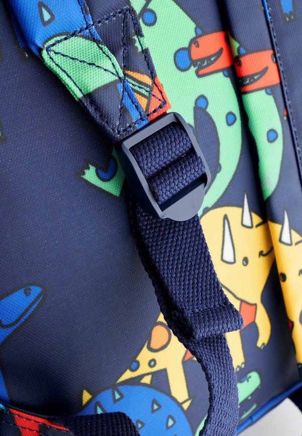 REGULAR FIT – Tagesrucksack