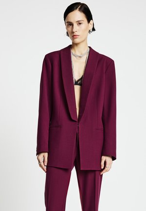 MONOPETTO CON REVERS SCIALLATO - Manteau court - prugna