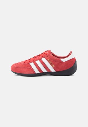 HANDBALL SPEZIAL LO PRO W - Sneaker low - better scarlet/footwear white/gold-coloured metallic