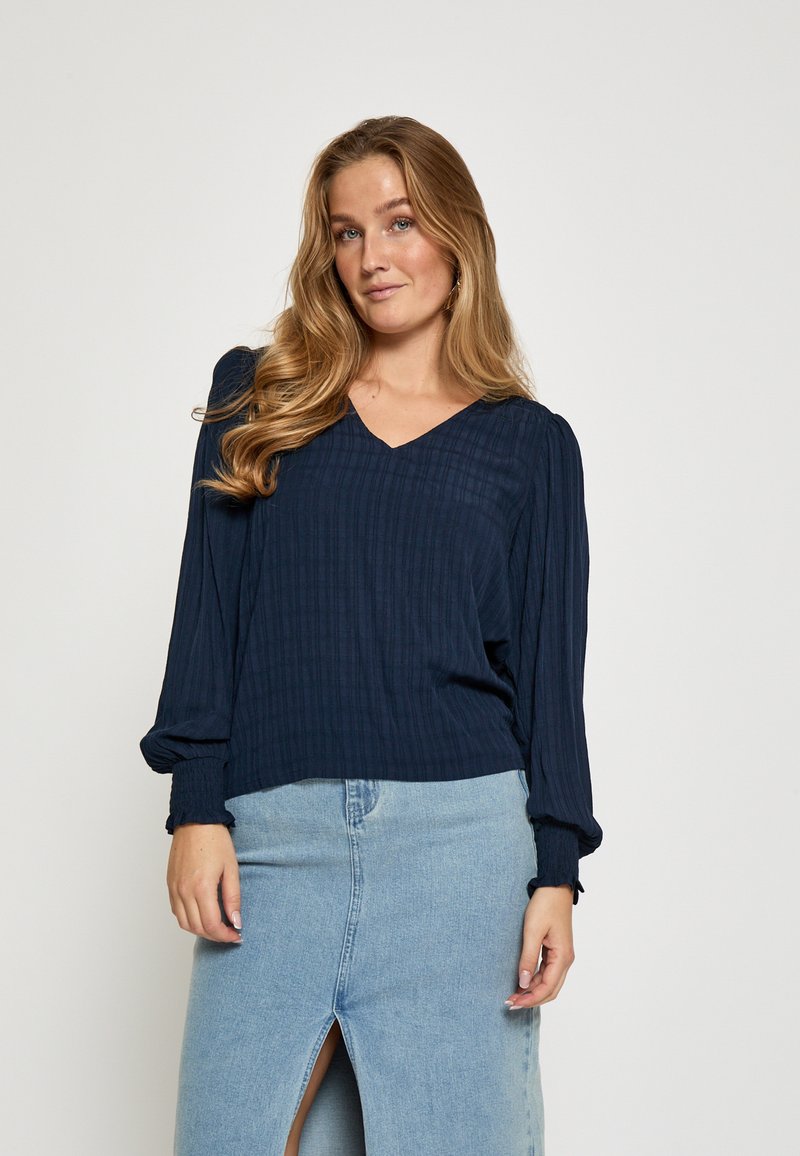 Minus ANINE V-NECK  - Blouse - sky captain