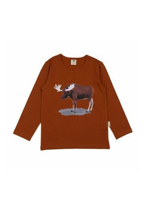 Langärmliges, rostfarbenes Baumwollhemd. Mit einem Grafikdruck eines Elchs in Weiß und Braun auf grauem Hintergrund.