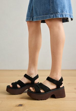 NEW HEIGHTS ANKLE STRAP - Platåsandaler - black