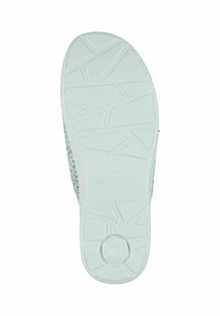 White synthetic shoe sole featuring a textured tread pattern with a circular design. Inscription “piunatech” and size 37 visible.