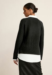 Next Neule - black