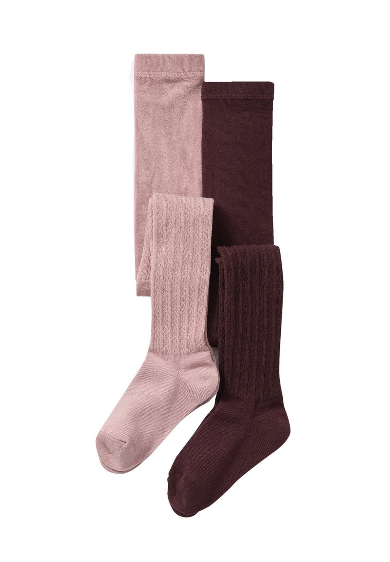 Drei Paar Socken: hellrosa, dunkelrosa und bordeauxrot. Die Paare in dunkelrosa und bordeauxrot haben eine gerippte Textur; die anderen sind glatt.