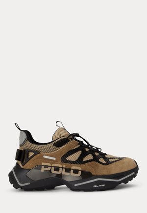 Polo Ralph Lauren, ADVENTURE 400 TRAIL SNEAKER UNISEX - Маратонки - vintage khaki/camel/black