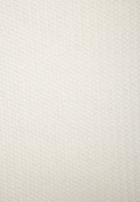 Cremefarbenes, strukturiertes Gewebe mit feinem Rippenmuster, das ein weiches und warmes Erscheinungsbild mit subtilen Farbvariationen bietet.