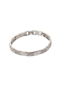 Ezüst fém karkötő, amely összekapcsolt láncszemekből áll, textúrált felszínekkel, négyzet alakú díszítőelemekkel és kis műgyöngy szegmensekkel.