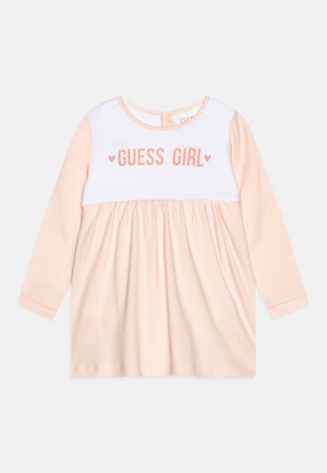 Guess NEWBORN DRESS - Žerzejové šaty - blush breeze