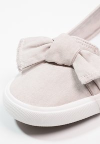 Dockers by Gerli Sapatos sem atacadores - hellgrau