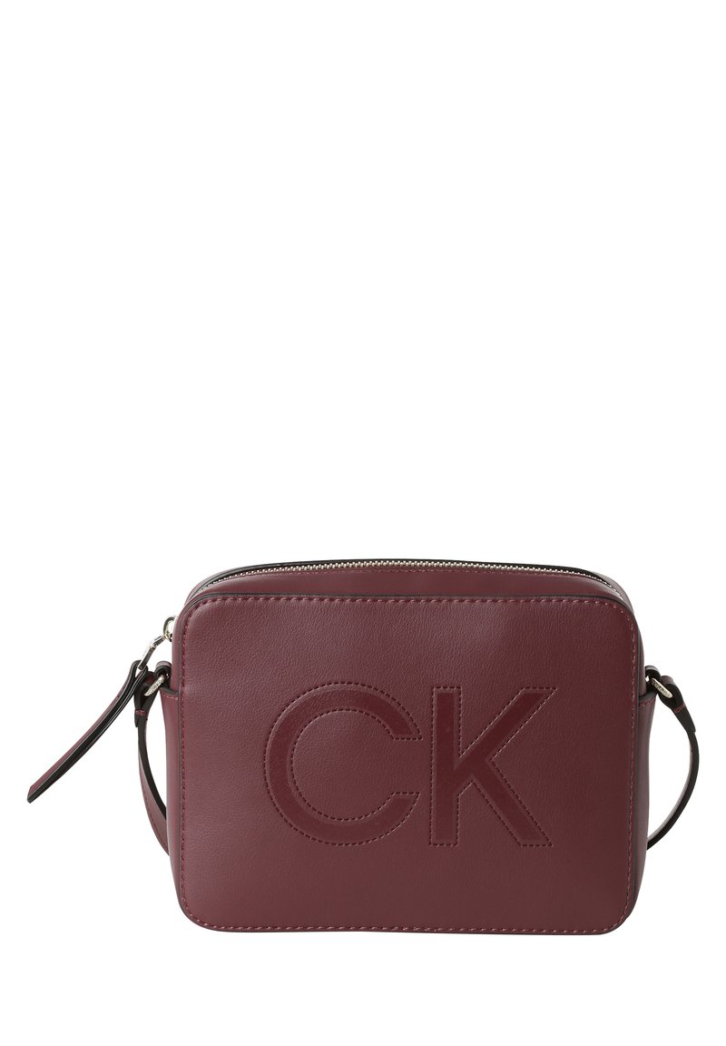 Calvin Klein SET CAMERA BAG Umhängetasche bordeaux Zalando.at