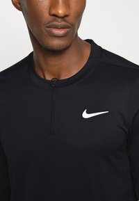 Nike Performance M NKCT DF ADVTG TOP HZ - Pikkade varrukatega topp - black/white