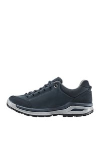 Scarpa da trekking blu navy con tomaia in pelle liscia, dettagli testurizzati, design con lacci e suola in gomma robusta con tacco ammortizzato.