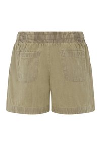 Shorts beiges à taille élastique avec deux poches plaquées au dos et une coupe décontractée, confectionnés dans un tissu doux et texturé.