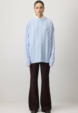 Touché Privé, OVERSIZED SWEATER WITH KNITTING DETAILS - Pullover - blue