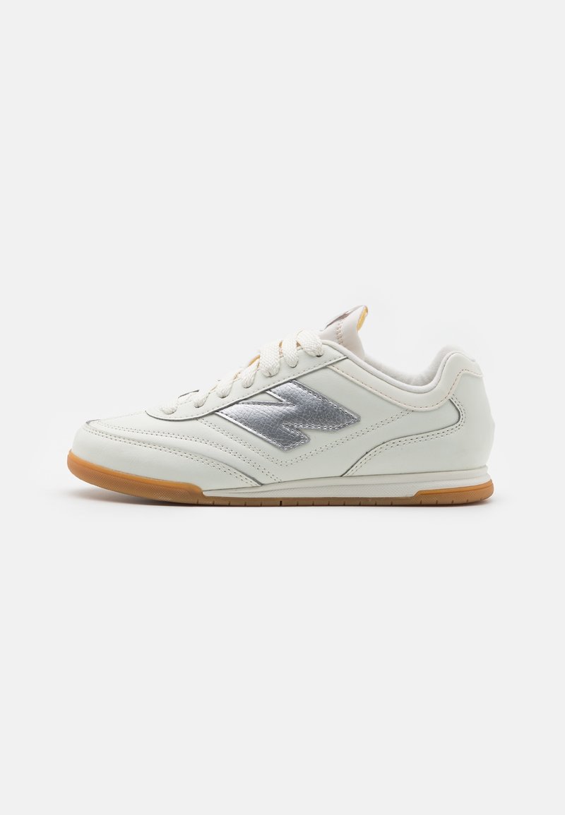 New Balance Sneakers - white