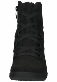 Botte de cheville en suède noir avec lacets et fermeture éclair sur le côté. Tige texturée, col rembourré et semelle en caoutchouc. Conception robuste pour une utilisation en extérieur.