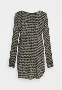 Blouse noire à manches longues avec un motif texturé en formes de éventails de couleur gris clair. Encolure ronde et ourlet arrondi.