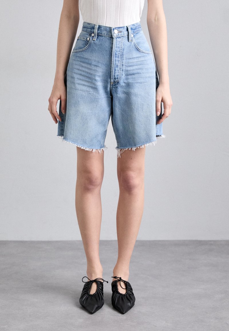 Citizens of Humanity AYLA - Shorts vaqueros - gemini light indigo