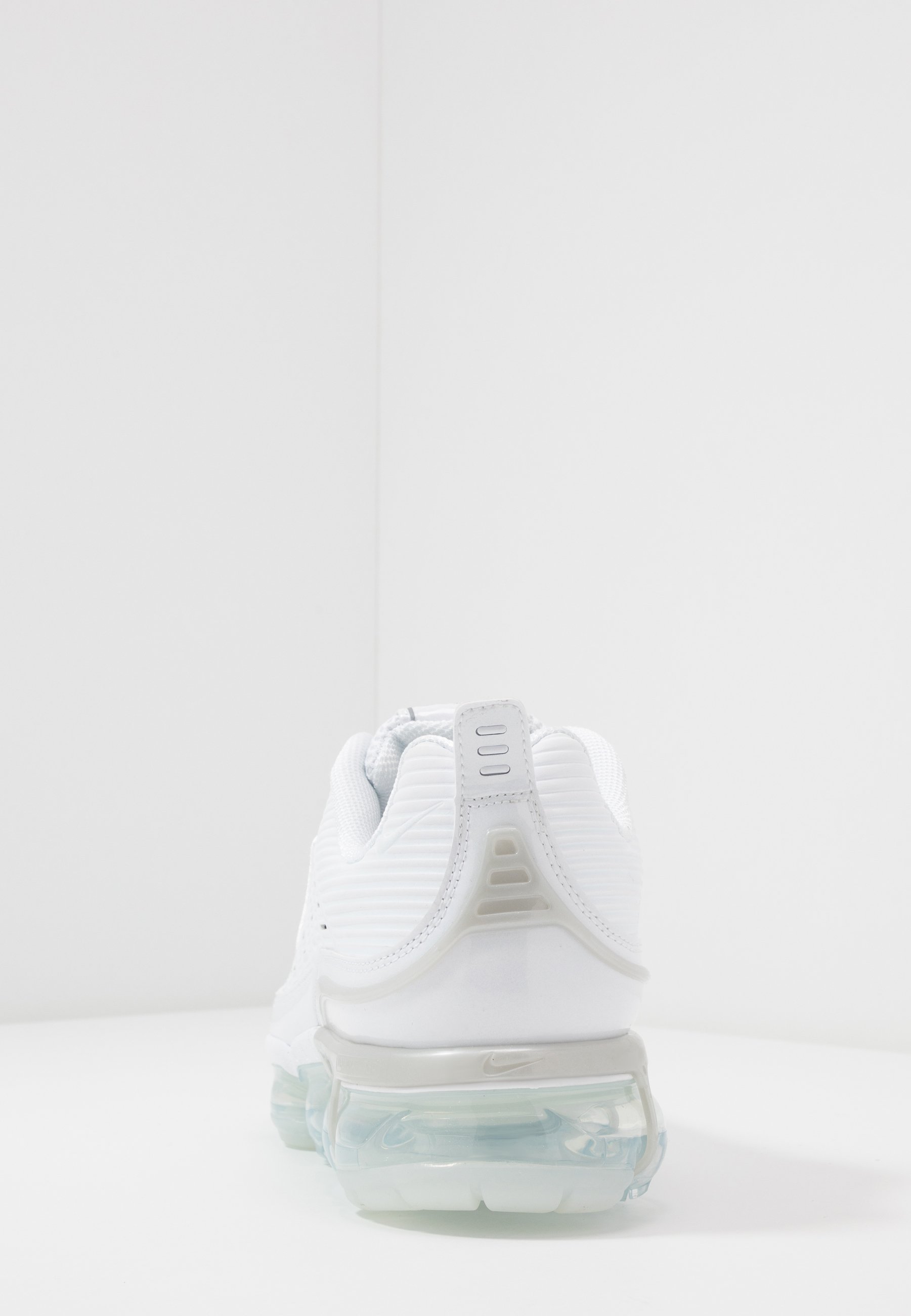 Nike Sportswear AIR VAPORMAX 360 - Sneakers laag - white/reflect  silver/black/metallic silver/wit - Zalando.nl
