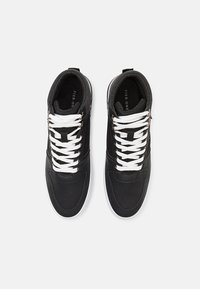 Pier One Höga sneakers - black