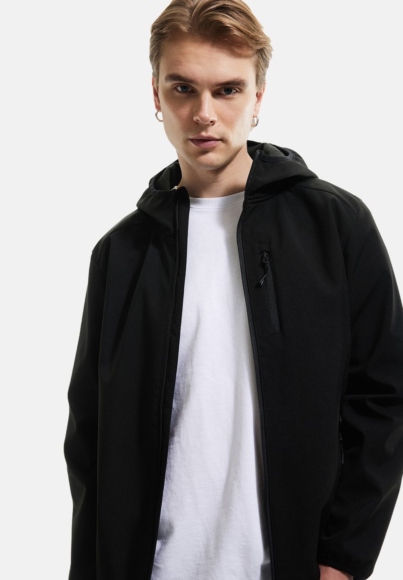 Koton Leichte Jacke - black