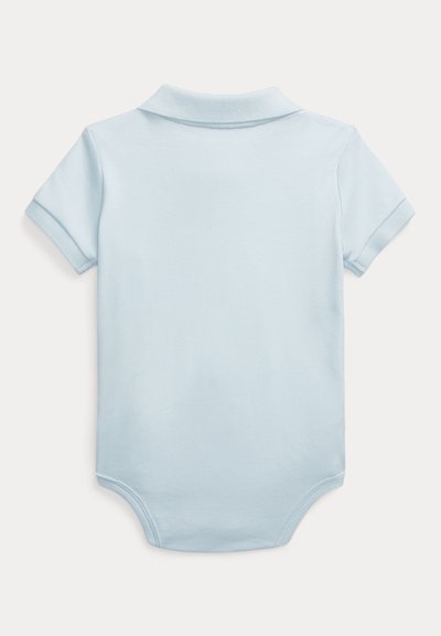 Hellblauer Kurzarm-Babybody mit Kragen, gerippten Ärmelbündchen und Druckknöpfen am unteren Rand, von hinten gezeigt.