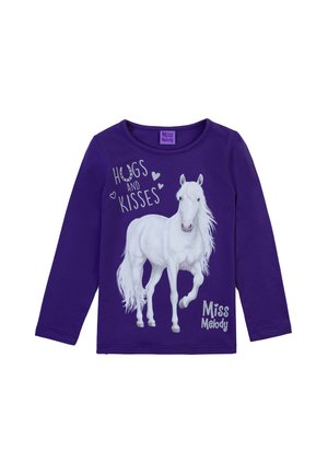 Maglietta a maniche lunghe viola con una grafica di un cavallo bianco, testo "Abbracci e Baci" e il nome del marchio "Miss Melody". Materiale in cotone morbido.