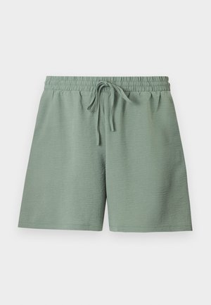 Ανοιχτό πράσινο casual σορτς με ελαστική μέση και κορδόνι, παρουσιάζεται επίπεδα σε λευκό φόντο.