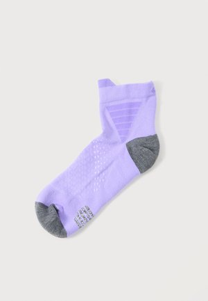 Light purple ankle sock with gray heel and toe, textured knit patterns, and breathable mesh sections.