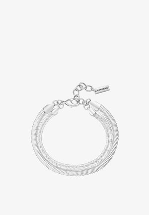Sølv dobbel lag slange kæde armbånd med hummer lås og lille rektangulær vedhæng med indgraveret "YOKOAMii" på forlængerkæde.