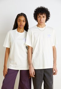 adidas Originals JAPAN MASCOT TE UNISEX - Marškinėliai su spaudiniu - off white