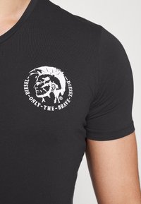 Diesel BUNDLE UMKIT SHAMGIFT - Pijamas - black