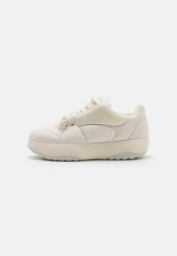 Selected, bianco sporco