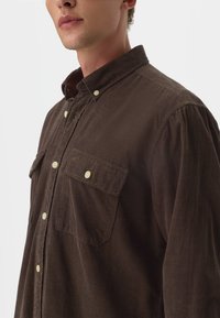 camel active LANGARM MIT AUFGESETZTEN TASCHEN - Skjorter - dark brown