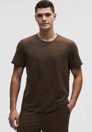 SOFT JERSEY - Základné tričko - walnut crunch