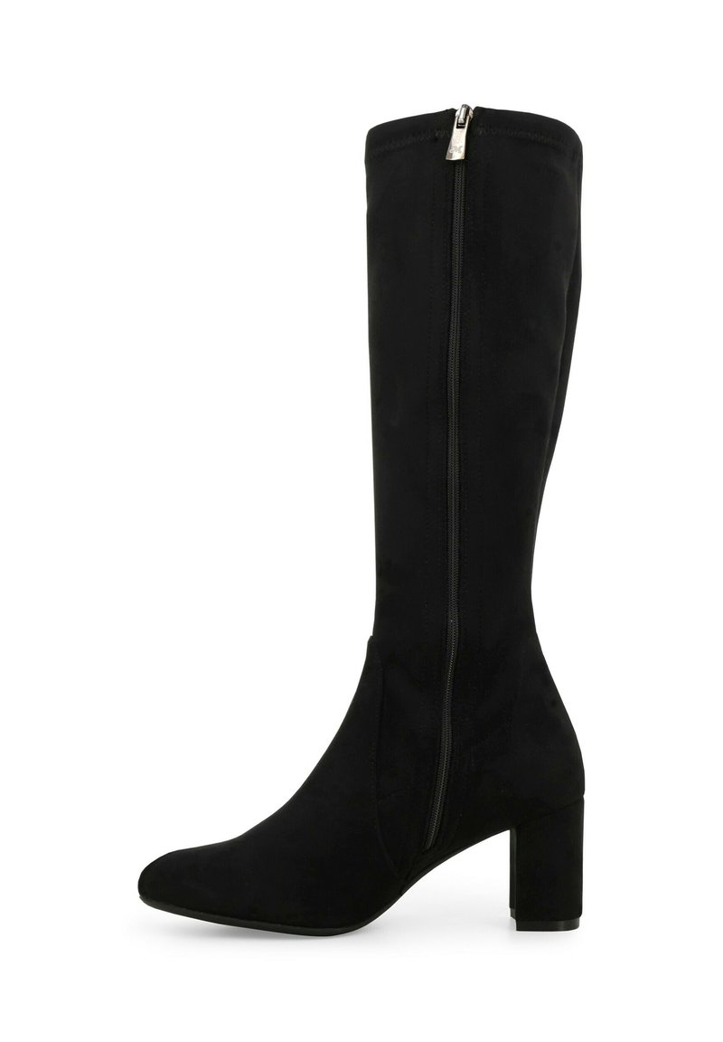 Stivale nero al ginocchio realizzato in morbido suede, con zip laterale, punta appuntita e tacco a blocco per maggiore stabilità. Texture liscia in tutto il suo insieme.