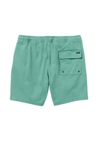 Grønne bomuldsshorts med elastisk talje, der har en baglomme med klap og logoetiket, glat tekstur og afslappet design.
