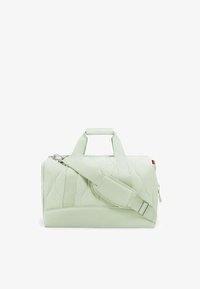 Unausgewählt, puffer iced matcha