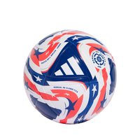 Pallone Adidas con forma rotonda, caratterizzato da colori rosso, blu e bianco, motivi a stella e superficie testurizzata per una migliore presa.