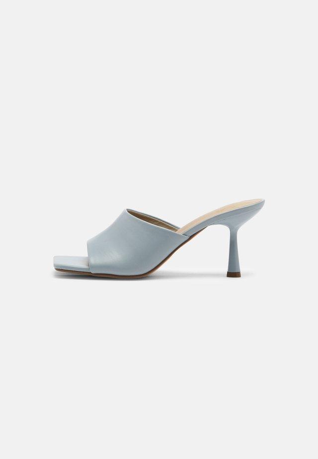 SQUARE TOE MULES - Klapki - blue