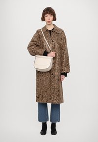 Vanessa Bruno DAILY  - Sac à main - ivoire